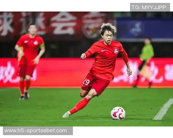 茹子楠期待身披国安战袍勇闯赛场展现拼搏精神 茹子楠期待身披国安战袍勇闯赛场展现拼搏精神