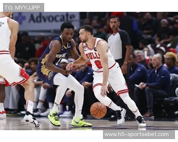 飞虎出击！锡安惊艳单臂补扣文班无奈成背景板未能起跳